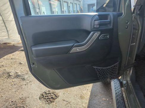 Used 2015 Jeep Wrangler Unlimited Sport w/ Quick Order Package 24S image 14