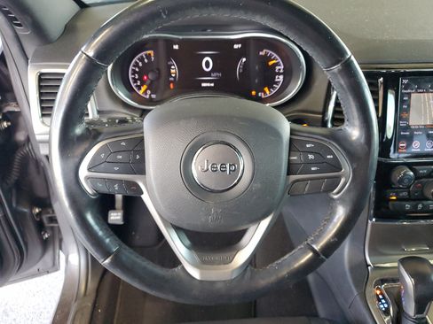 Used 2020 Jeep Grand Cherokee Altitude RWD image 22