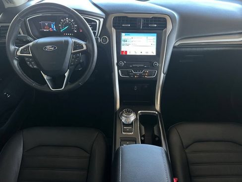 Certified 2017 Ford Fusion Energi SE FWD image 15