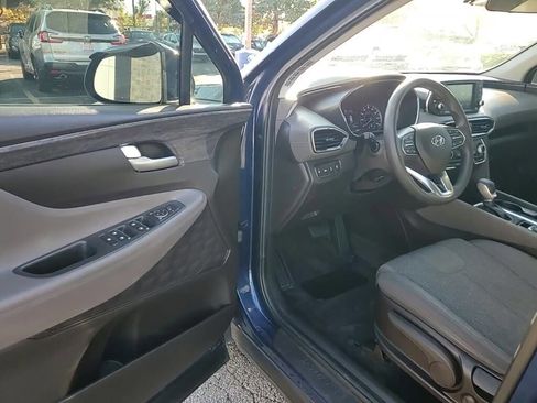 Used 2020 Hyundai Santa Fe SE image 11