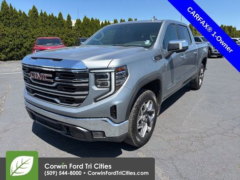 Used 2025 GMC Sierra 1500 SLT w/ SLT Convenience Package AWD/4WD image 4