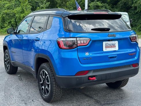 Used 2025 Jeep Compass Trailhawk AWD/4WD image 6