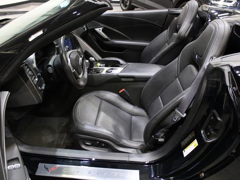 Used 2014 Chevrolet Corvette Stingray Convertible w/ 3LT Preferred Equipment Group RWD image 23