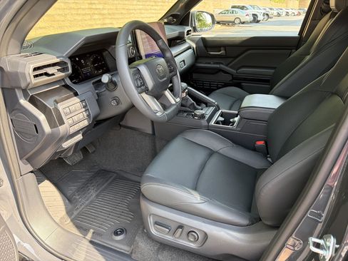 Used 2026 Toyota 4Runner Limited AWD/4WD image 10