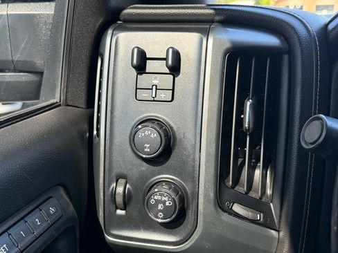 Used 2019 Chevrolet Silverado 2500 LTZ w/ LTZ Plus Package AWD/4WD image 17