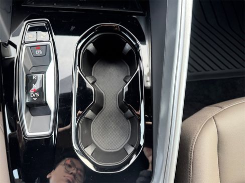 Used 2025 Audi Q5 Premium Plus w/ Premium Plus image 19