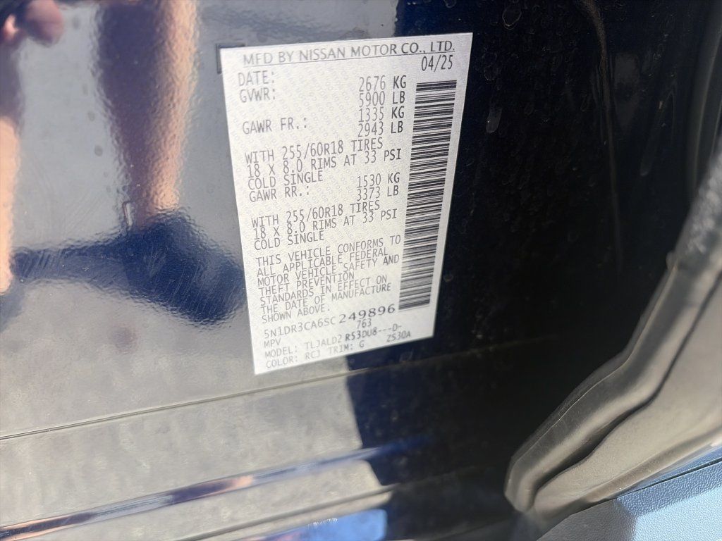 Used 2025 Nissan Pathfinder SL FWD image 36