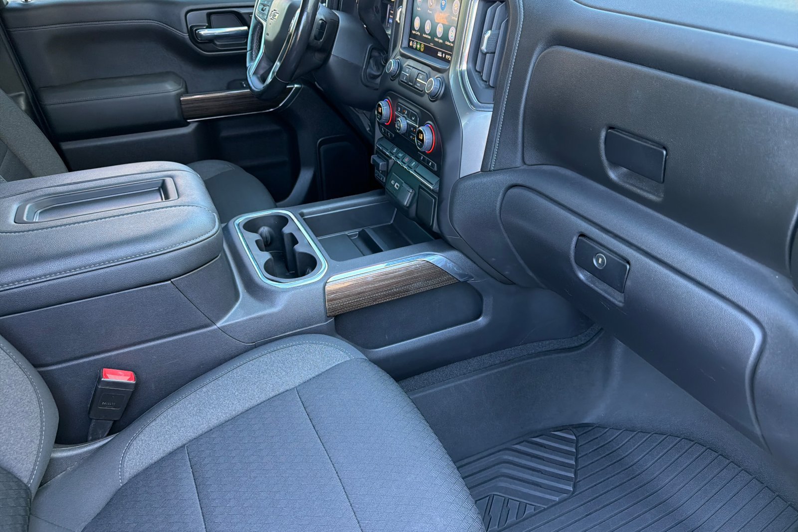 Used 2021 Chevrolet Silverado 1500 LT Trail Boss w/ Bed Protection Package AWD/4WD image 15