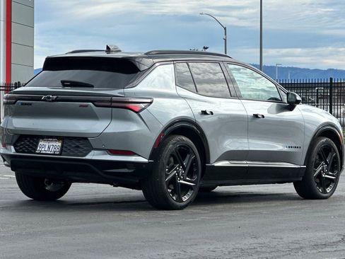 Certified 2024 Chevrolet Equinox EV RS image 4