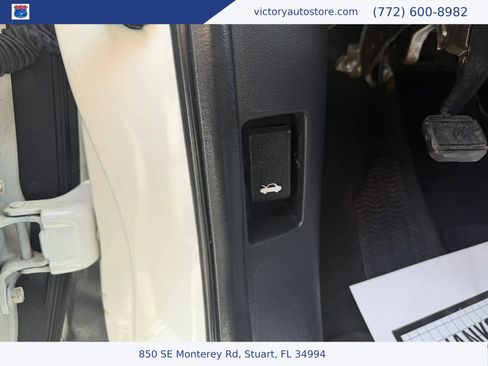 Used 2018 Honda Pilot LX image 27