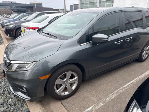 Used 2019 Honda Odyssey EX image 5