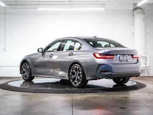Used 2026 BMW 330i Sedan w/ Premium Package RWD image 4