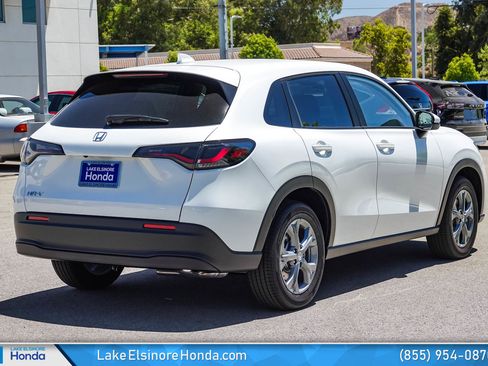 New 2026 Honda HR-V LX image 9