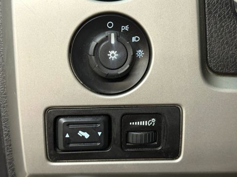 Used 2010 Ford F150 Raptor image 27