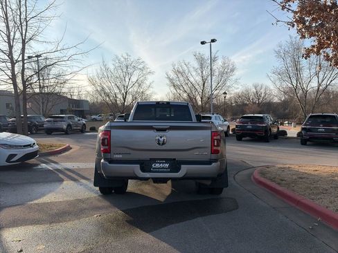 Used 2024 RAM 3500 Laramie AWD/4WD image 6