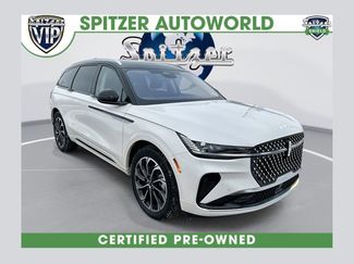 Used 2025 Lincoln Nautilus Reserve video 1