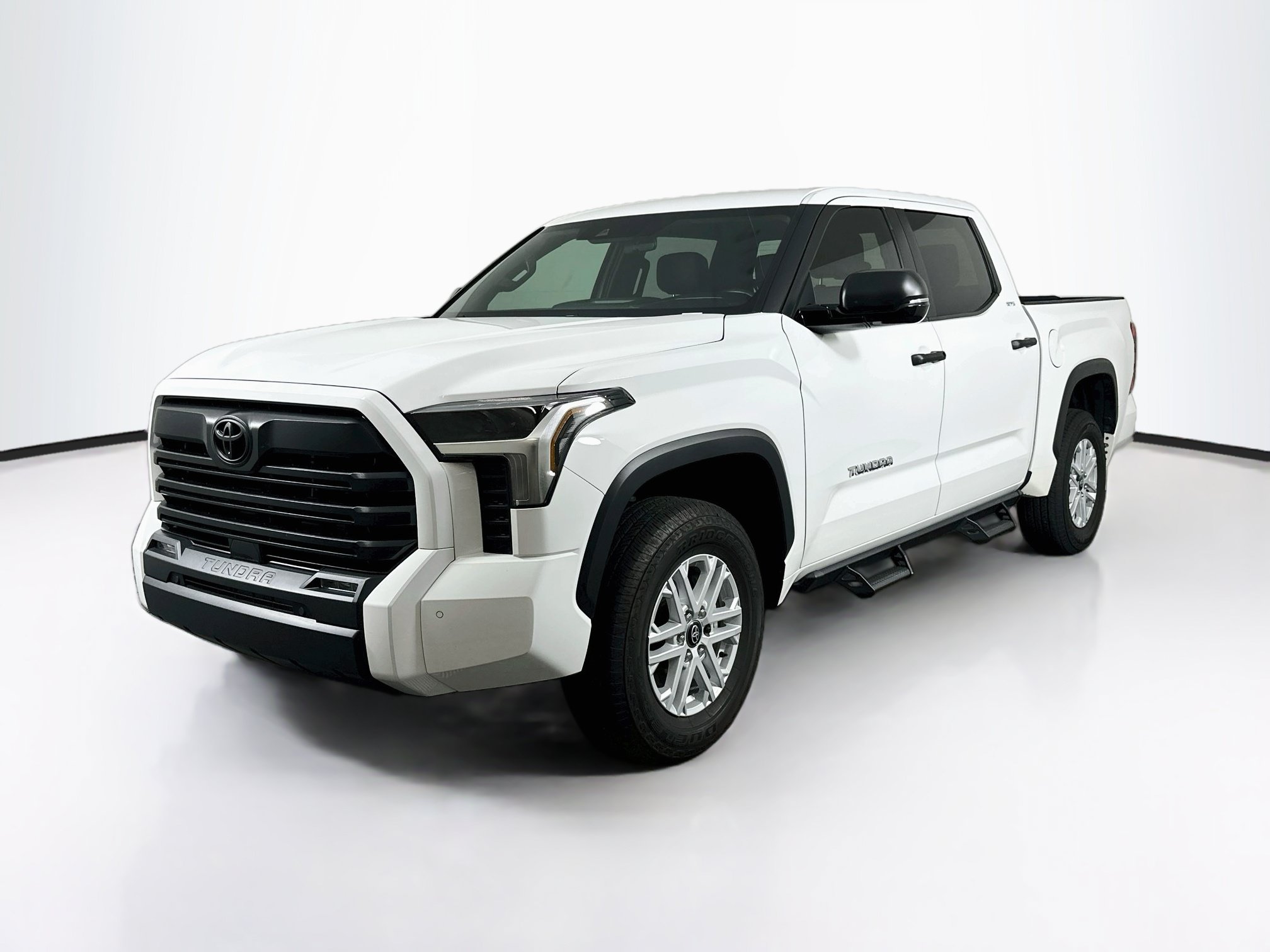 Used 2025 Toyota Tundra SR5 w/ SR5 Convenience Package AWD/4WD image 3