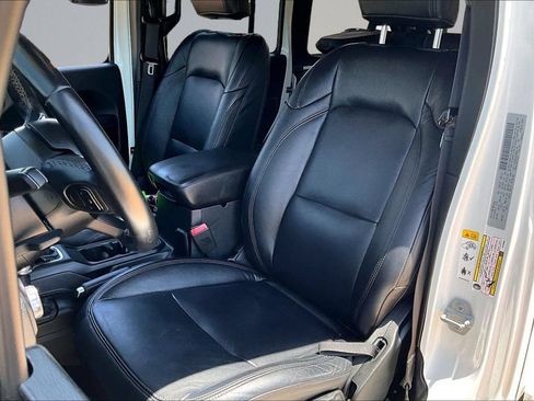 Used 2018 Jeep Wrangler Unlimited Sport S AWD/4WD image 21