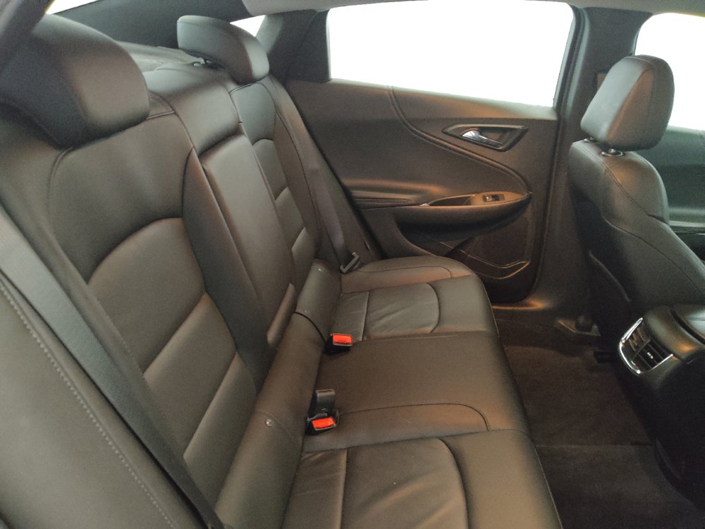 Used 2022 Chevrolet Malibu LT w/ Leather Package FWD image 19