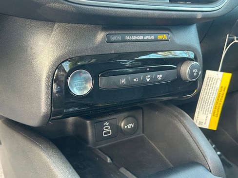 Certified 2024 Ford Escape SE w/ PHEV Premium Package FWD image 38