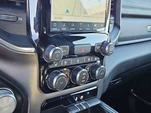 Used 2024 RAM 1500 Laramie image 24