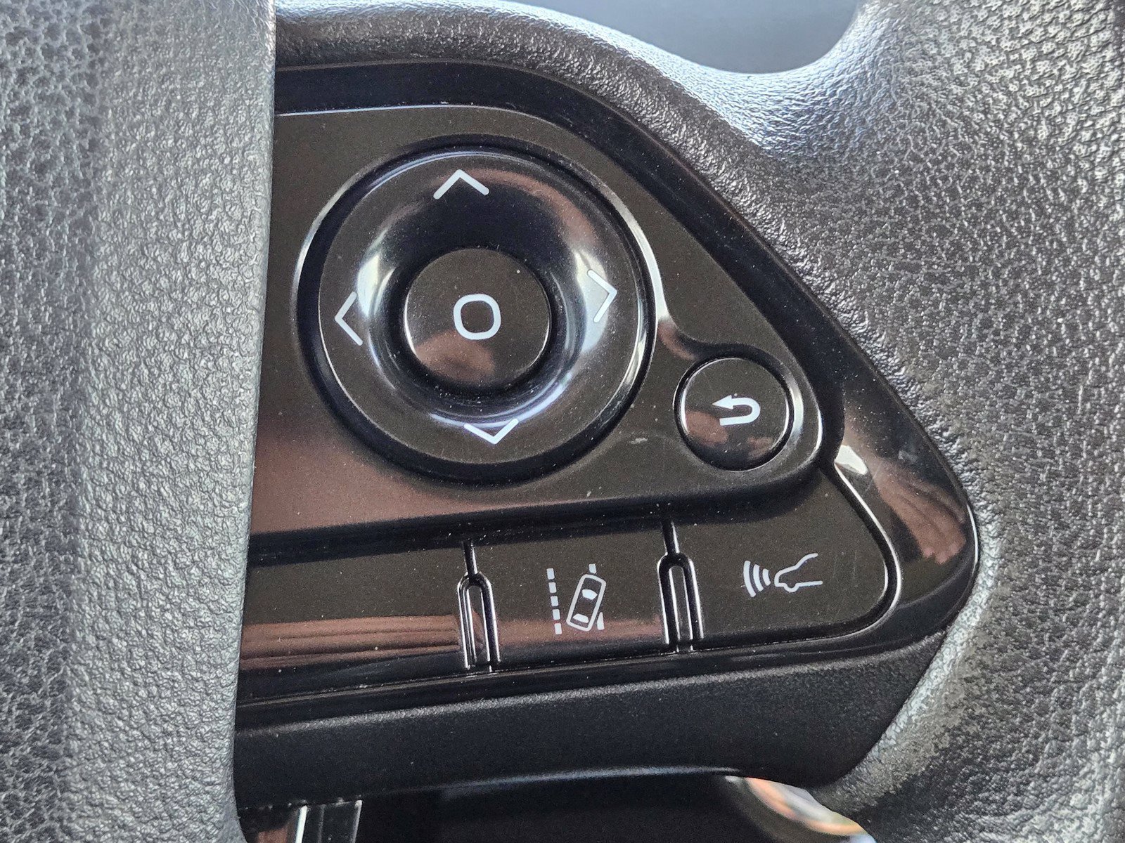 Used 2019 Toyota Prius LE FWD image 27