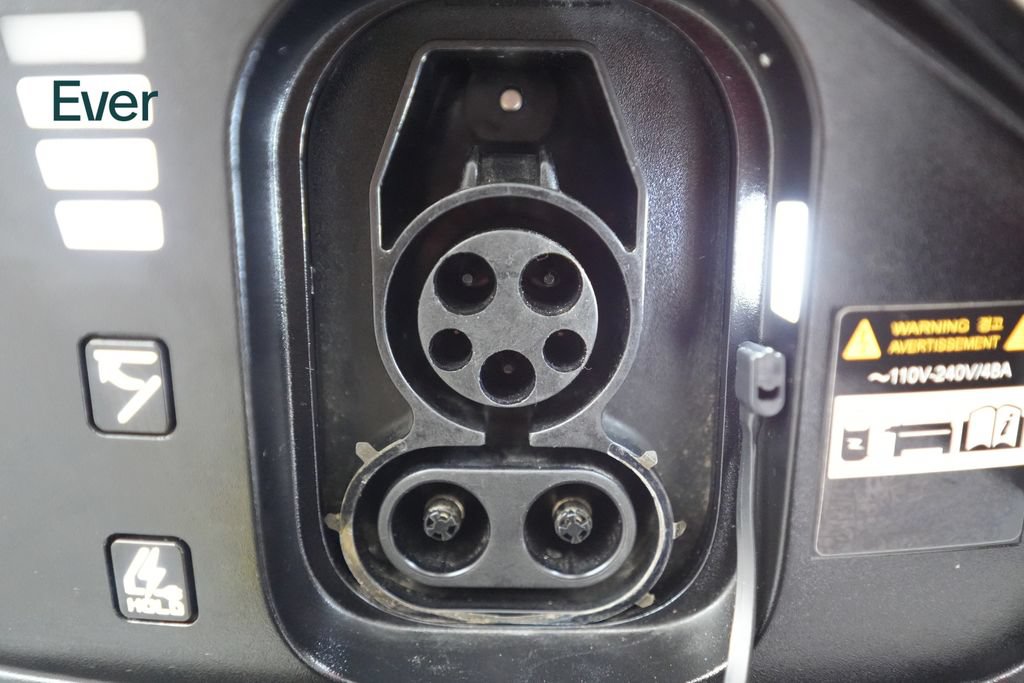 Used 2024 Kia EV6 GT AWD/4WD image 10