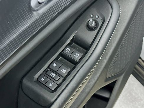 Used 2023 Jeep Grand Cherokee Laredo w/ Luxury Tech Group I RWD image 19