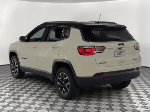 Used 2019 Jeep Compass Trailhawk AWD/4WD image 3