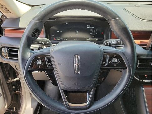 Used 2023 Lincoln Aviator Reserve w/ Equipment Group 201A AWD/4WD image 16