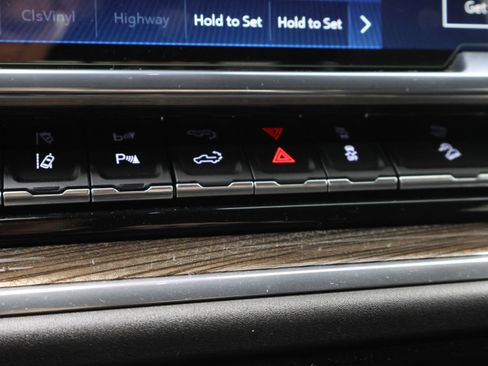 Used 2024 Chevrolet Silverado 3500 LT w/ Z71 Sport Edition image 51