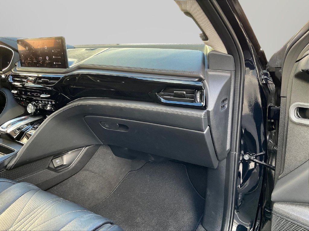 Certified 2026 Acura MDX w/ Advance Package AWD/4WD image 28