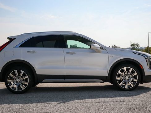 Used 2022 Cadillac XT4 Premium Luxury AWD/4WD image 29