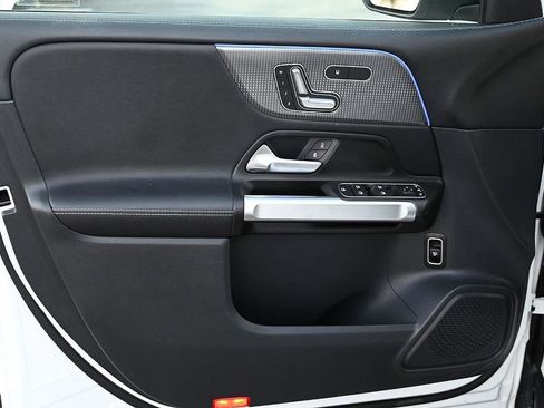 Certified 2022 Mercedes-Benz GLB 250 image 18