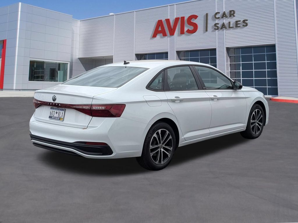 Used 2025 Volkswagen Jetta Sport FWD image 6