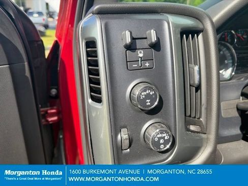 Used 2018 Chevrolet Silverado 1500 LT w/ All Star Edition AWD/4WD image 19