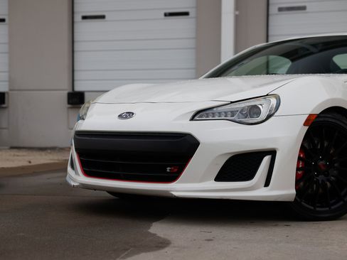 Used 2018 Subaru BRZ tS image 30
