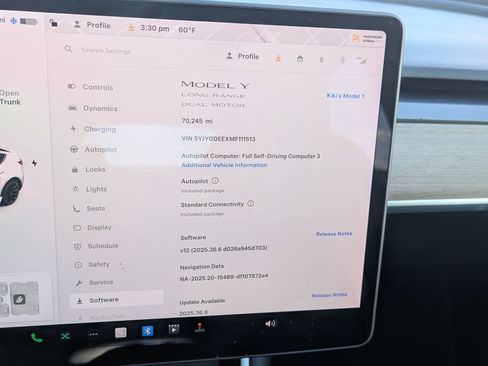 Used 2021 Tesla Model Y Long Range image 16