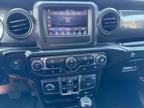 Used 2020 Jeep Wrangler Unlimited Sport AWD/4WD image 24