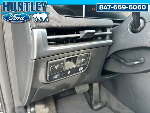 Used 2025 Hyundai Tucson Limited image 23