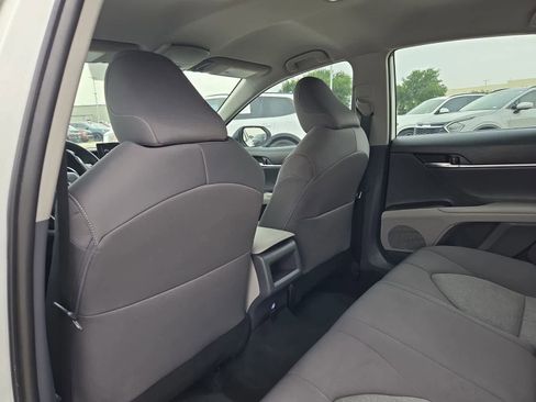 Used 2022 Toyota Camry LE FWD image 16