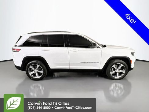 Used 2023 Jeep Grand Cherokee 4WD 4xe image 19