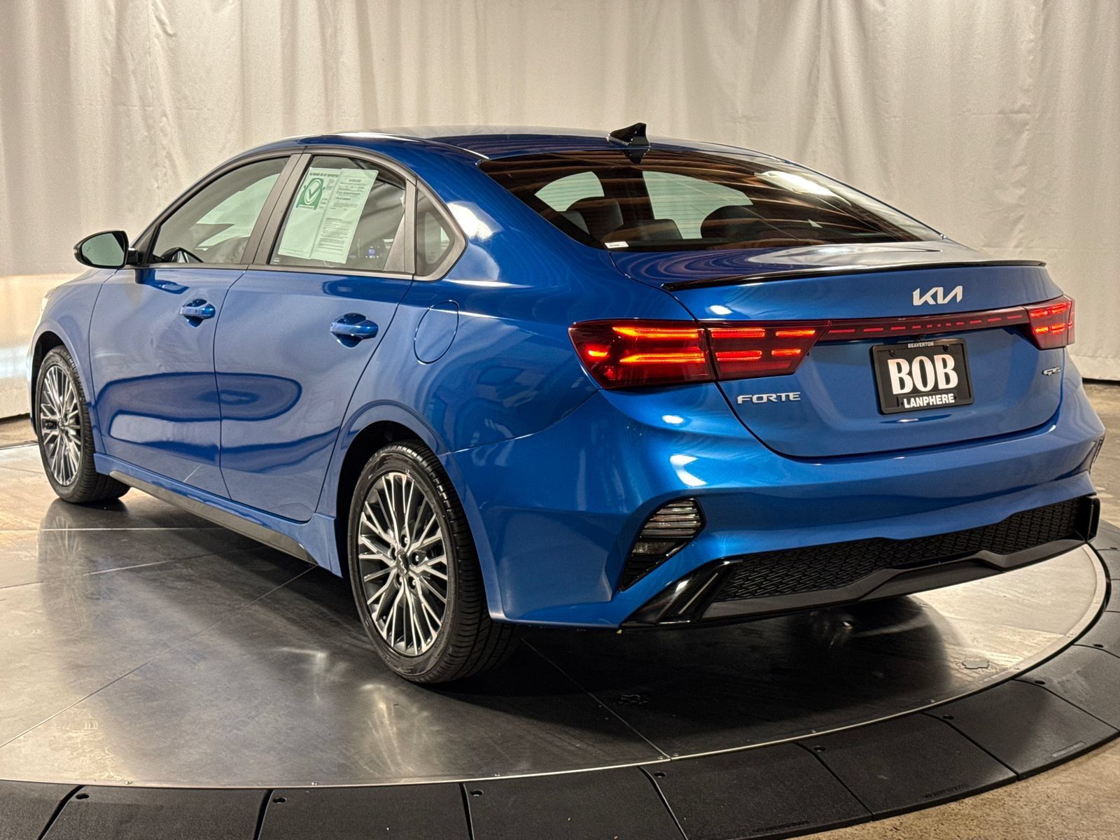 Used 2022 Kia Forte GT-Line w/ GT-Line Technology Package FWD image 9