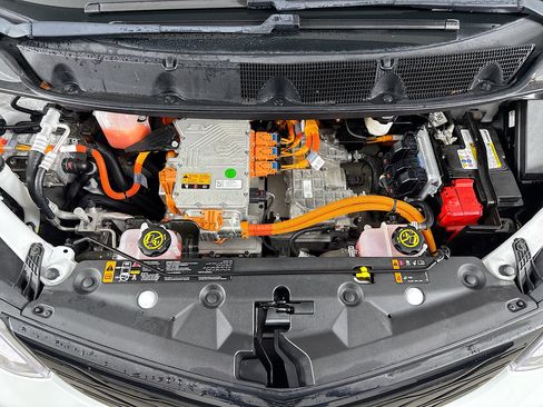 Used 2020 Chevrolet Bolt LT image 29