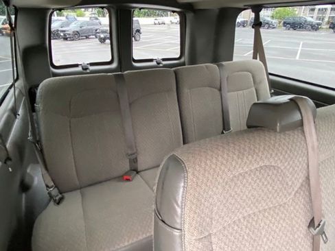 Used 2019 Chevrolet Express 3500 LT w/ LT Preferred Equipment Group RWD image 23
