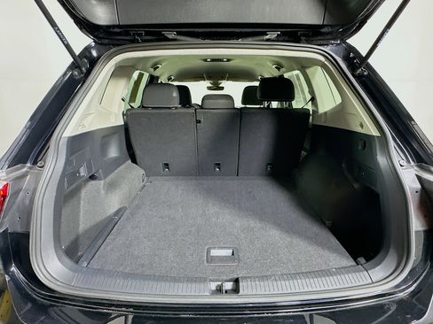 Used 2024 Volkswagen Tiguan S image 27