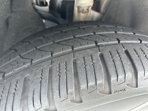 Used 2020 Jeep Grand Cherokee Altitude AWD/4WD image 12