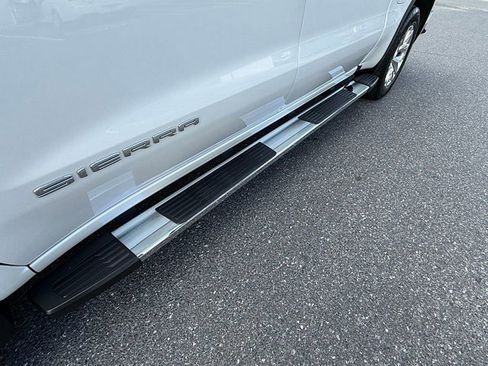 Used 2022 GMC Sierra 1500 SLT w/ SLT Premium Plus Package image 13