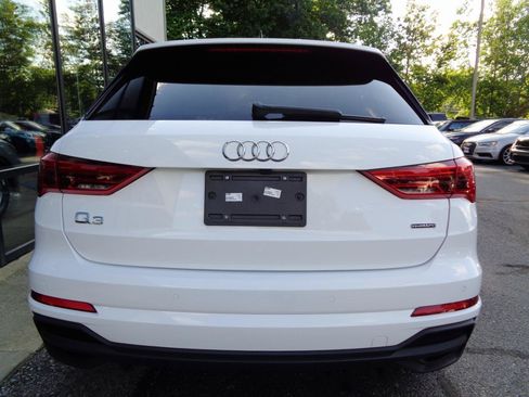 Used 2024 Audi Q3 2.0T Premium AWD/4WD image 6