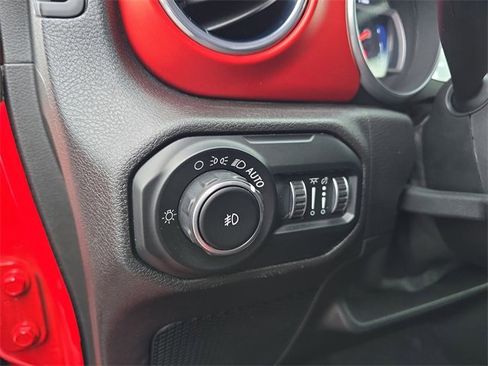 Used 2018 Jeep Wrangler Unlimited Rubicon image 14